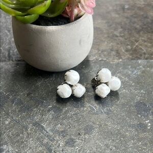 VTG unsigned faux pear clip on earrings.